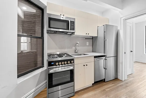 Rented by Compass | media 14