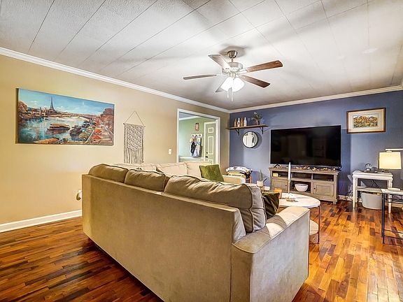 5th image of 3172 Potawamie Dr