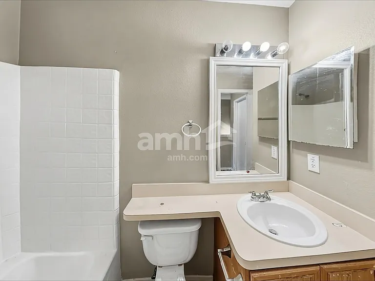 3443 Becker Glen St — Photo 13
