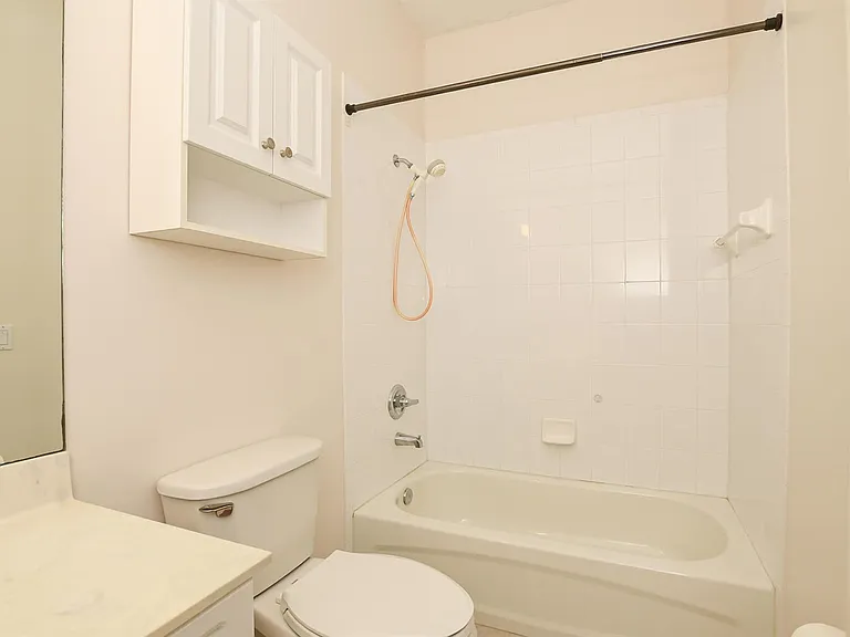 649 NE Bent Paddle Ln — Photo 27