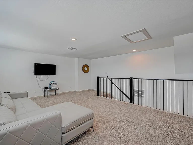 29526 Wilkerson Ln — Photo 5