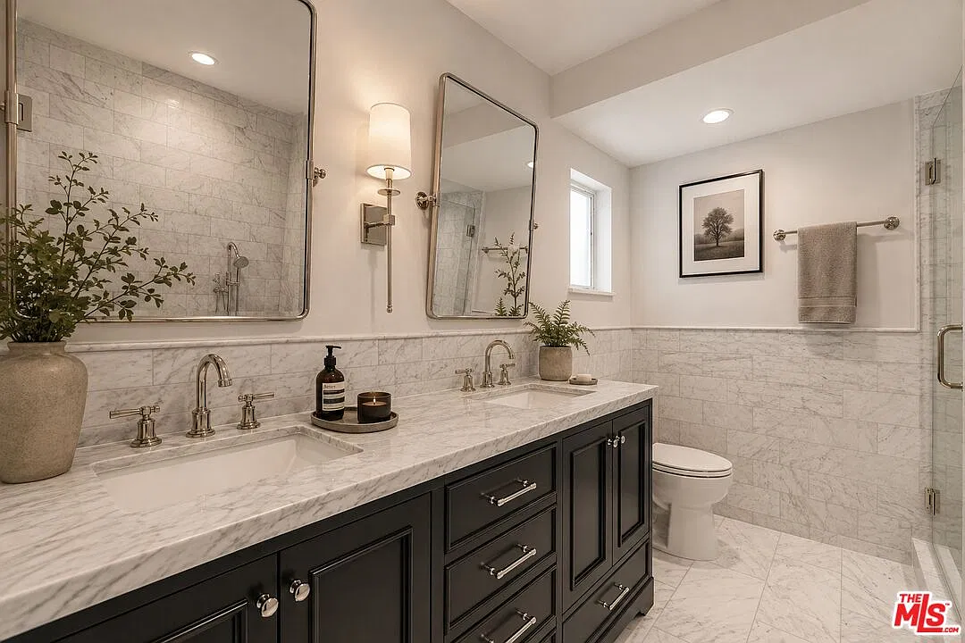 5 bed, 6.0 bath, 4412 sqft, $29,000 — Photo 4