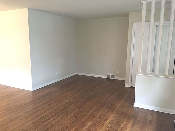 3rd image of 5420 Oak Center Dr