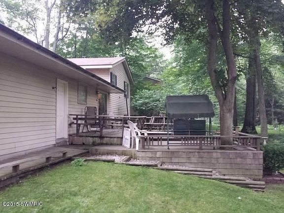 3rd image of 1318 Post Ave