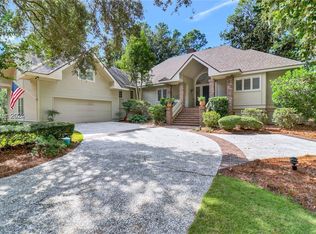 4 Long Brow Rd, Hilton Head Island, SC 29928