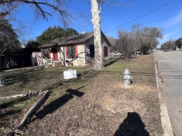 795 E Mather St, New Braunfels, TX 78130