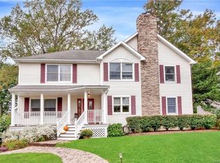 341 Laurel Rd, Pearl River, NY 10965