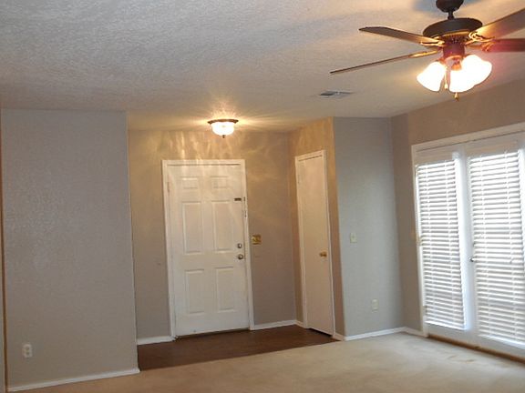 2nd image of 1413 Concord Dr