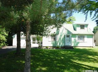 28 Durand Dr, Rochester, NY 14622