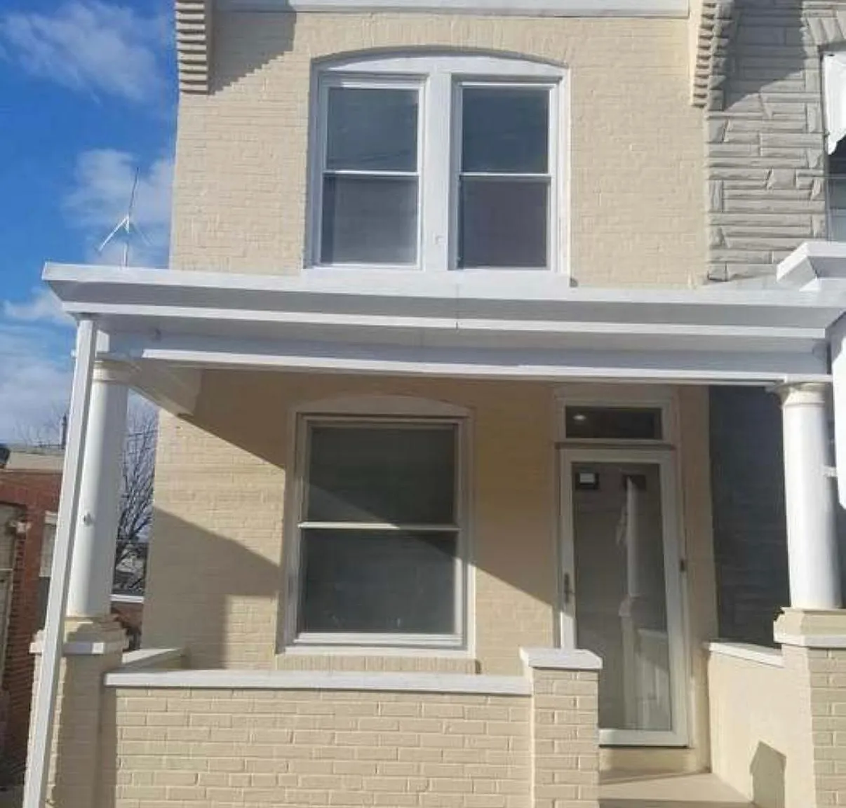 2 bed, 980 sqft, $1,600 — Photo 2