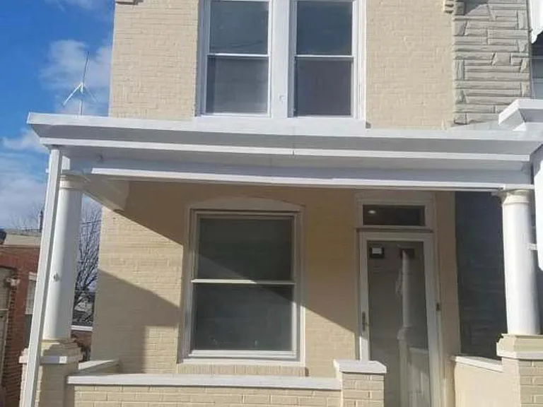 1114 Birch St — Photo 2
