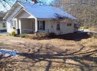 309 Church St, Wellford, SC 29385