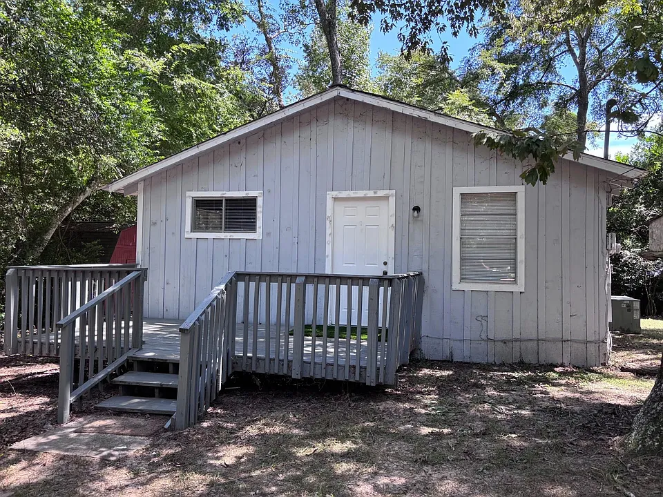 16793 Stinson Ln