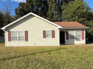 410 Rocky Knoll Rd, Greensboro, NC 27406