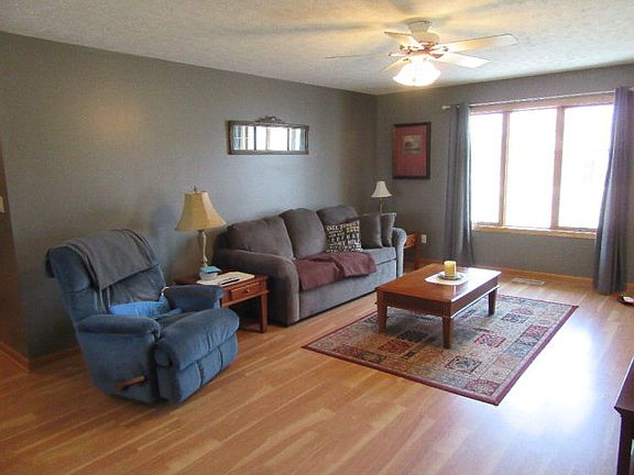2nd image of 4031 Buckingham Dr