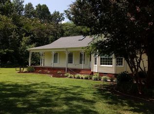 6470 Studley Rd, Mechanicsville, VA 23116