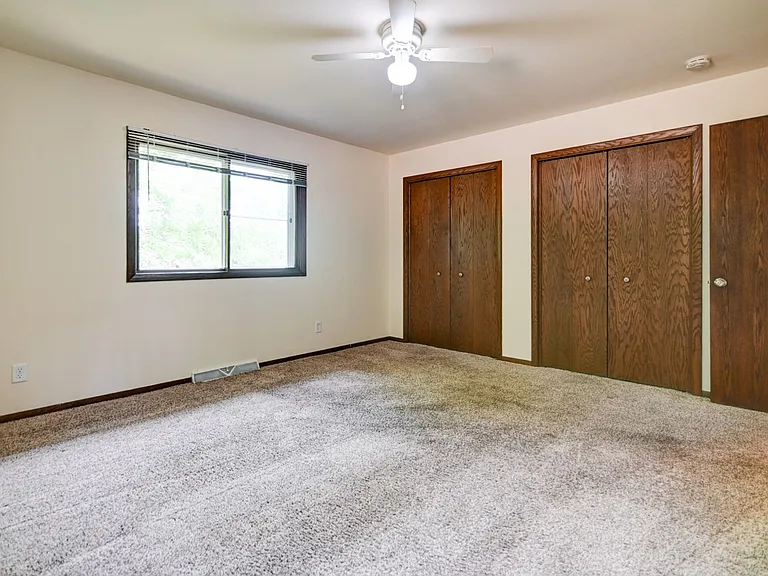 6382-6384 Everest Dr — Photo 25