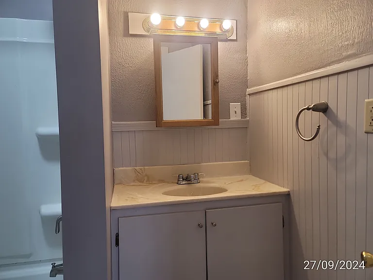 316 W Main St #HOUSE — Photo 17