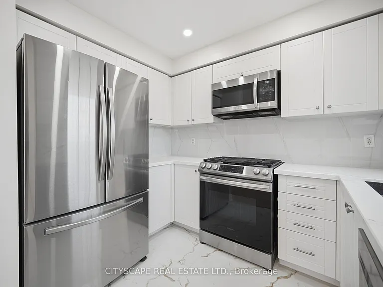 106 Tianalee Cres #UPPER — Photo 16