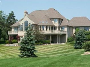 15155 Pinewood Trl, Linden, MI