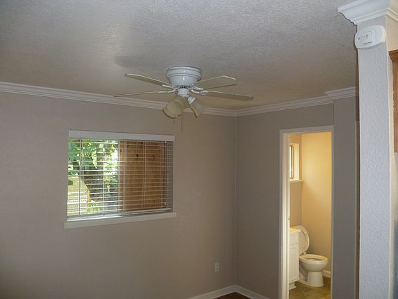 3rd image of 111 6th St APT 3