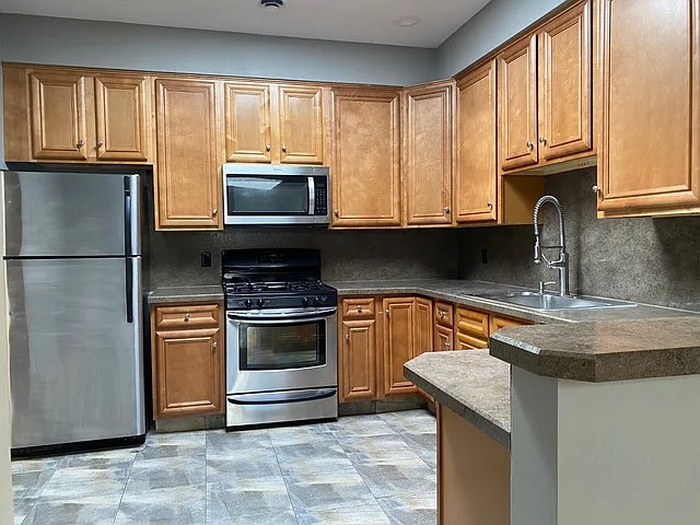 282 Summer St #8 — Photo 5