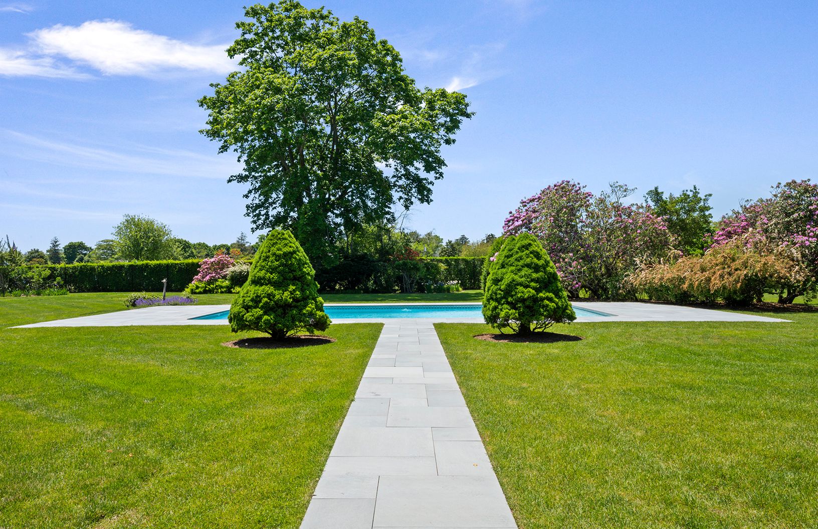  Path to the pool