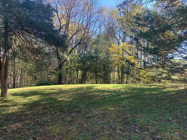 127 Womack St, Franklin, NC 28734