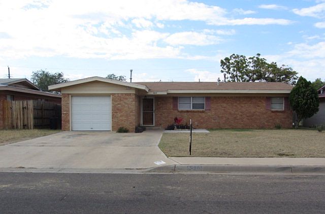 1st image of 4610 Versailles Dr