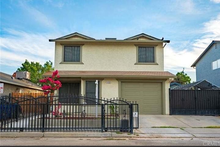 1st image of 1428 Vine Cir