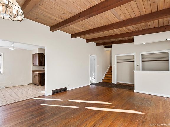5th image of 10340 Laramie Ave