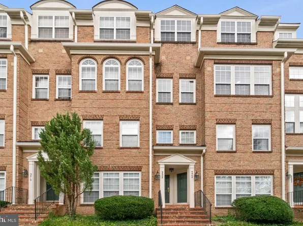 9806 Pickens Pl #94, Manassas, VA 20111
