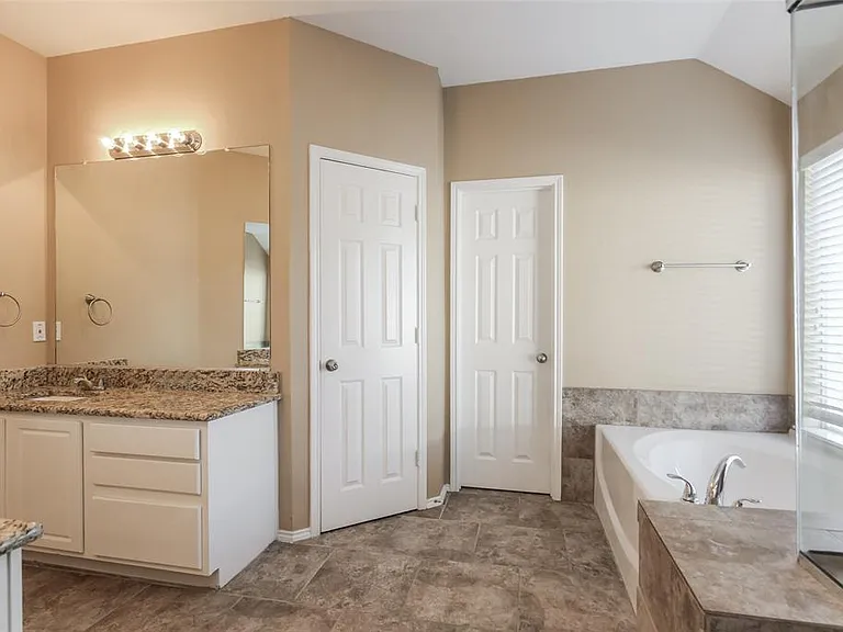 4105 Westminster Way #4105 — Photo 12