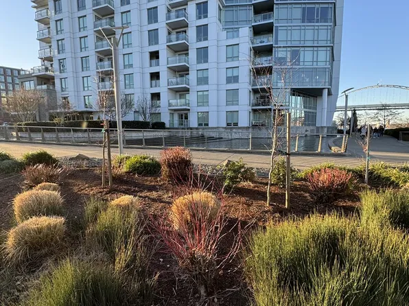 1260 NW Naito Pkwy Unit 707, Portland, OR 97209
