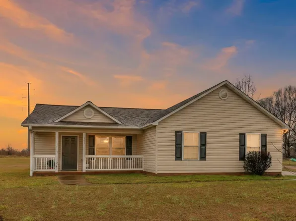 665 Holly Springs Rd, Lyman, SC 29365