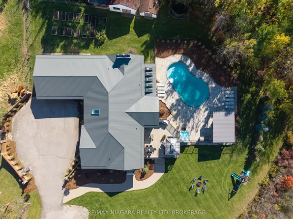 340 Roland Rd, Pelham, ON L0S 1M0