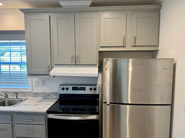 843 E Colonial Cir — Photo 14