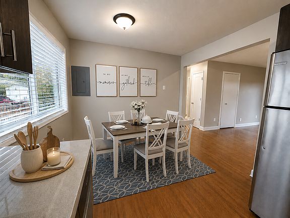 5th image of 12702 E Burnside St #18