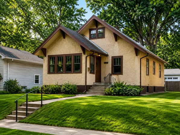 3739 Oliver Ave N, Minneapolis, MN 55412