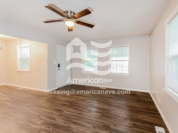 804251_004_wm_-_living_room_13152587.jpg