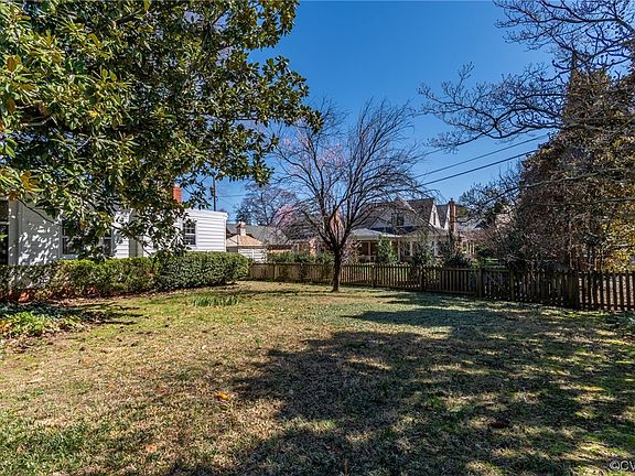 5th image of 109 Granite Ave