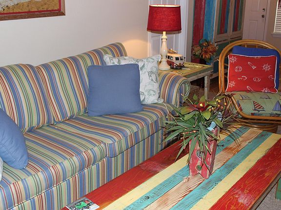 2nd image of 209 Forest Hls APT 217