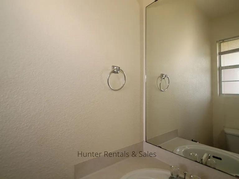 4000C Gus Dr — Photo 2