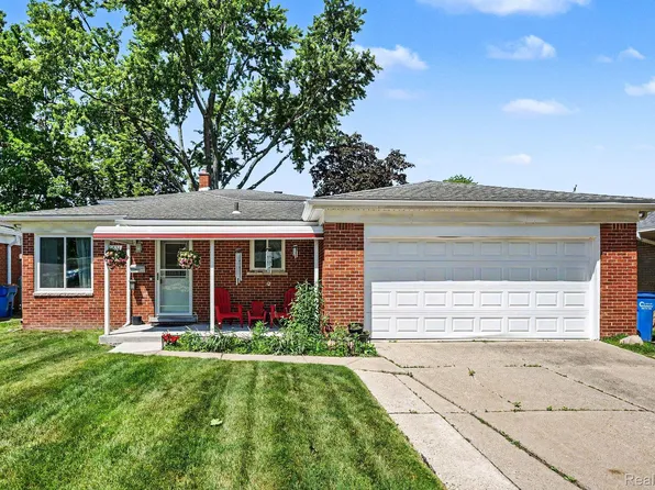 30831 Ridgefield Ave, Warren, MI 48088