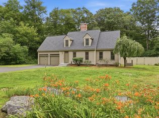 32 Shaker Ln, Littleton, MA 01460