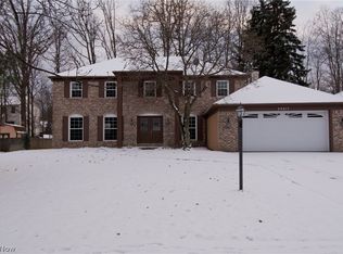 20617 Wildwood Ln, Strongsville, OH