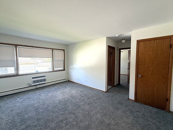 5th image of 7511 W Fullerton Ave #2S