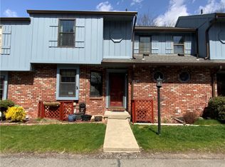 802 Timberglen Dr, Imperial, PA 15126