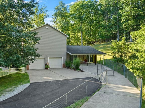 5th image of 395 Jesterville Rd
