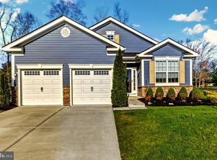 100 Castlebay Dr, Williamstown, NJ 08094